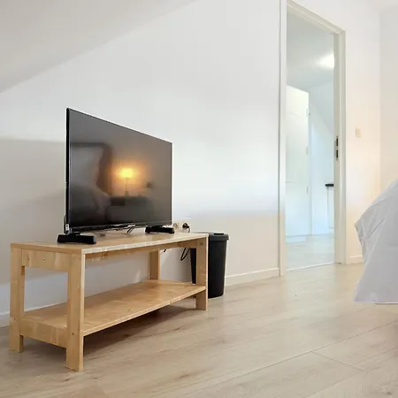 3 Bedrooms, 2 Studios, 1 Apartment, Independent * Charleroi